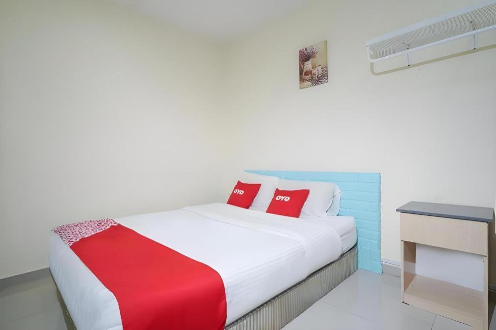 Oyo 89717 Budget Star Hotel Kuala Lumpur Exterior foto